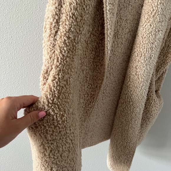 Love Tree Winter Vest - Picture 3 of 6